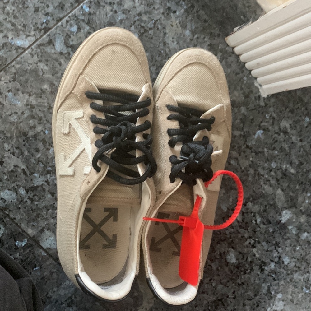 Women’s off white tennis sneakers - Picture 13 of 13